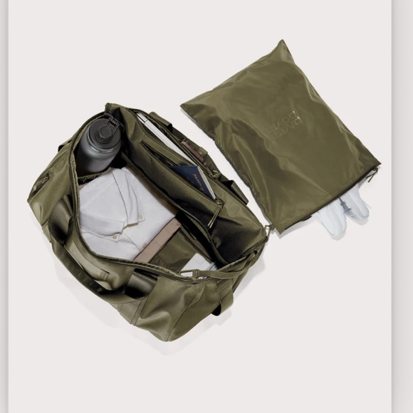 Dagne Dover Denver Convertible Duffle Dark Moss Green, size Large (EUC) - Picture 4 of 12